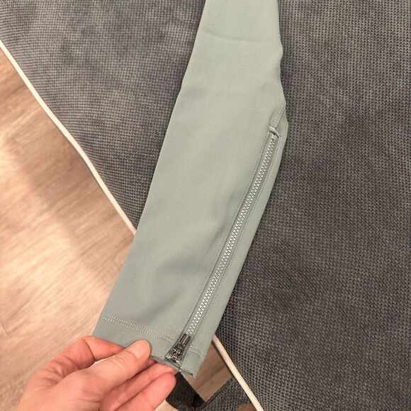 NWT‎ Athleta Delancey Moto Leggings Sage Green Size XXS Compression Active - Picture 9 of 12